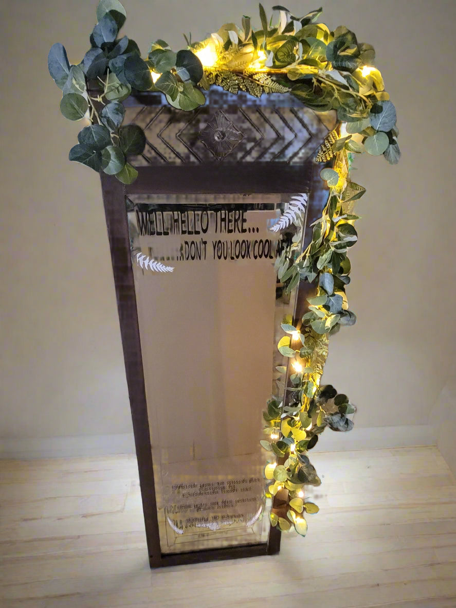 Welcome Mirror(HIRE ONLY)