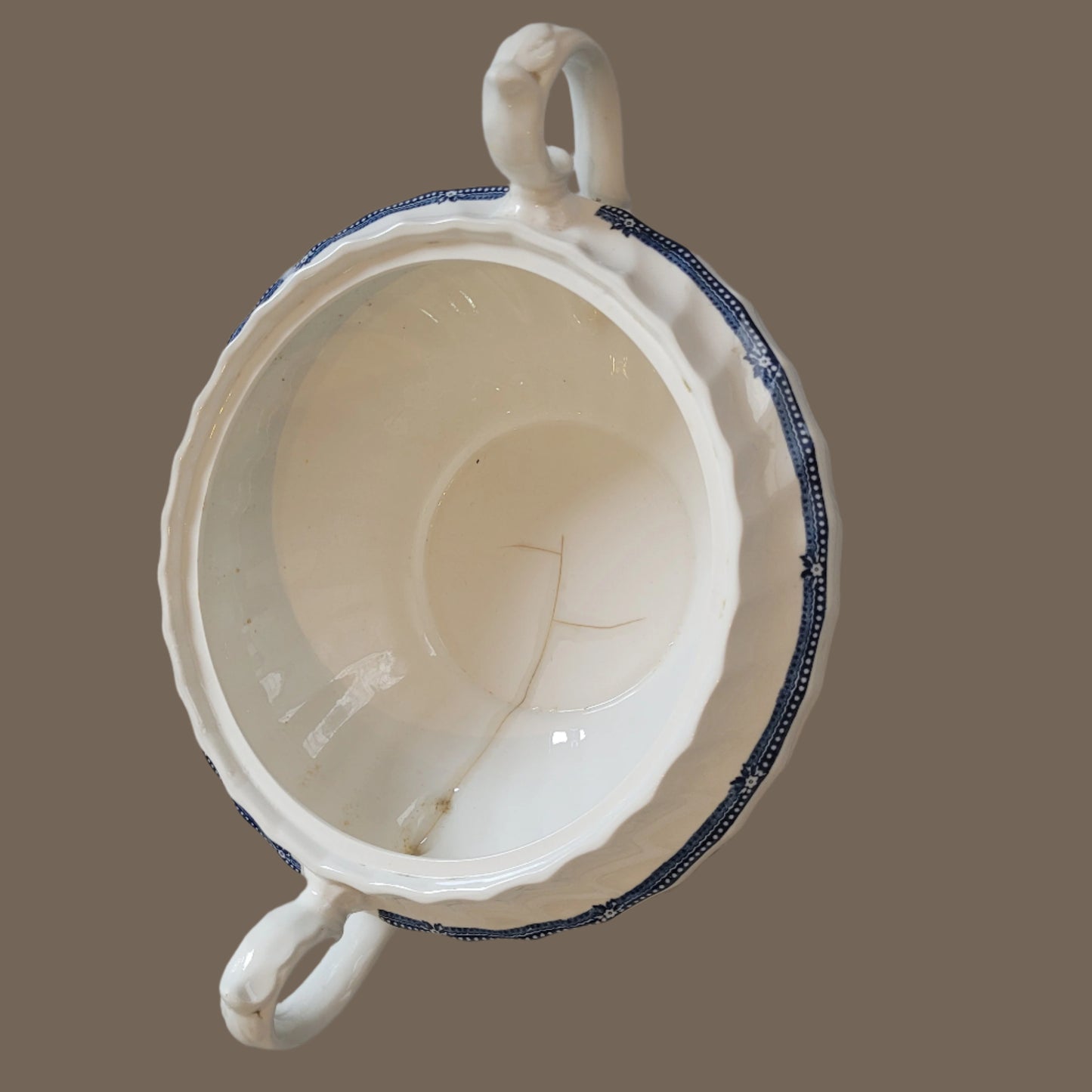 Churchill- Blue Willow Design, Soup Tureen