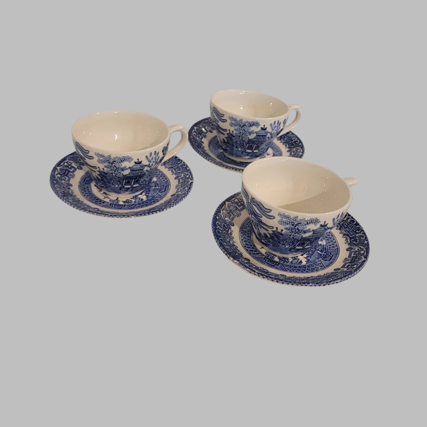 Set of 3 Willow Blue Design Teacups & Saucers