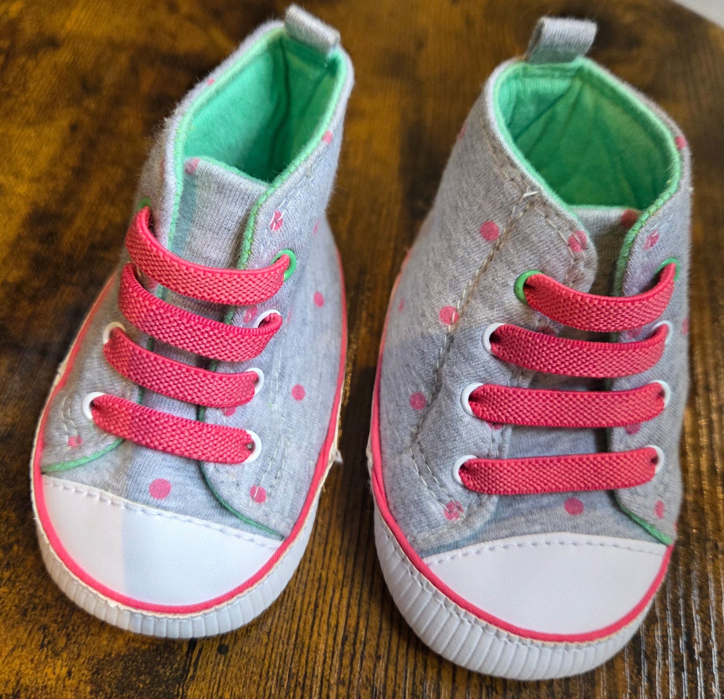 F&F- Hi-Top Trainers