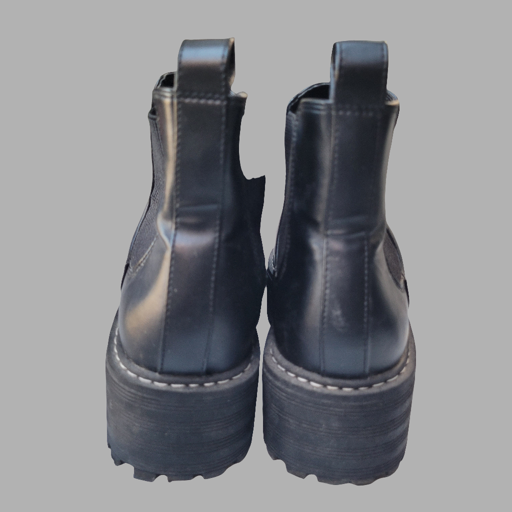 H&M- Boots