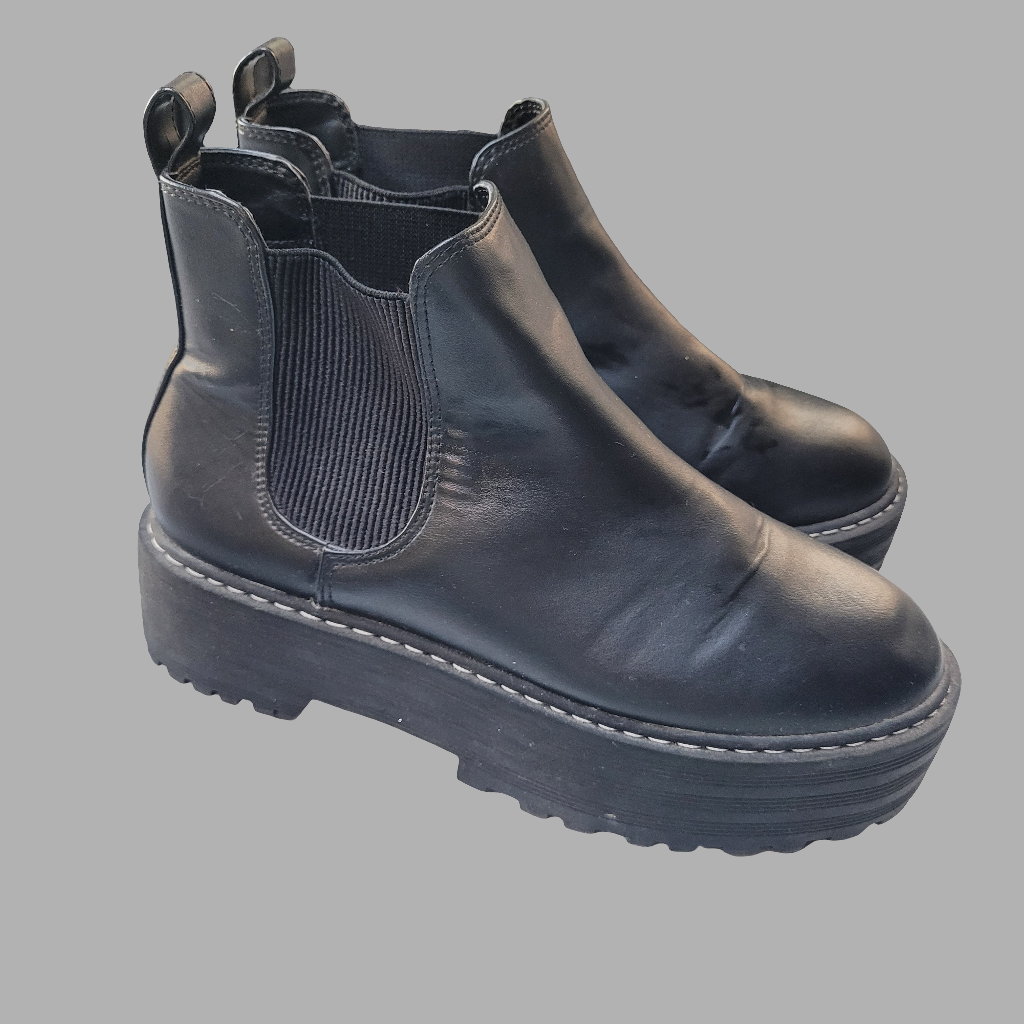 H&M- Boots