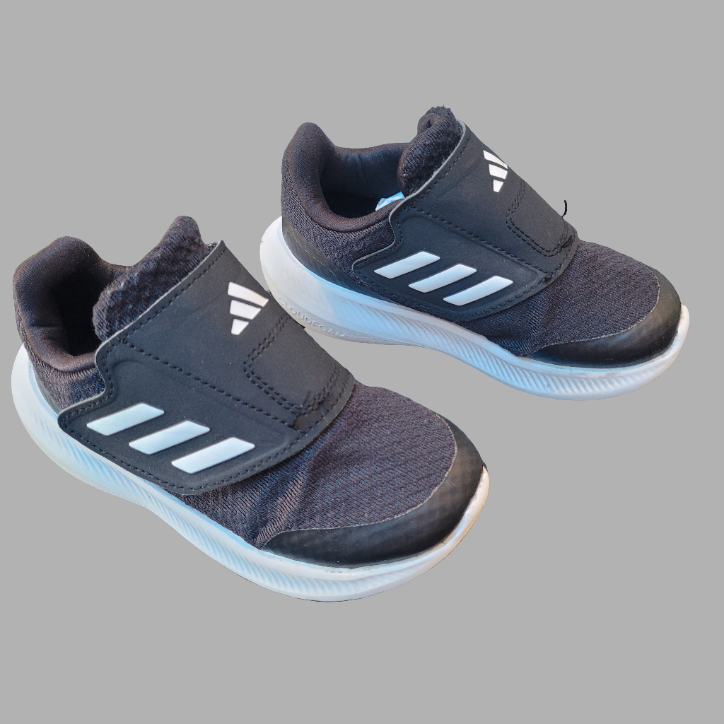 Adidas- Runfalcon toddler trainers.