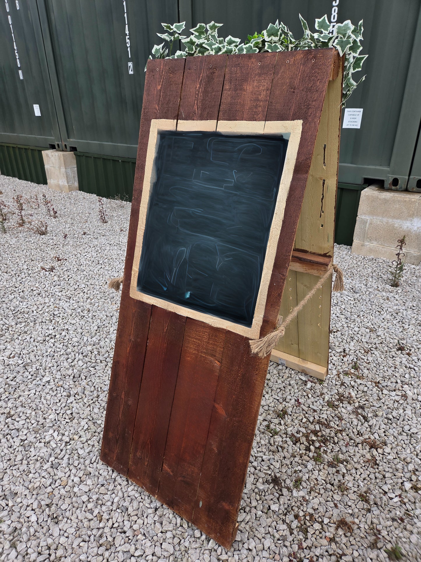 Large Freestanding Table Plans/Favour Display Stands (HIRE ONLY)