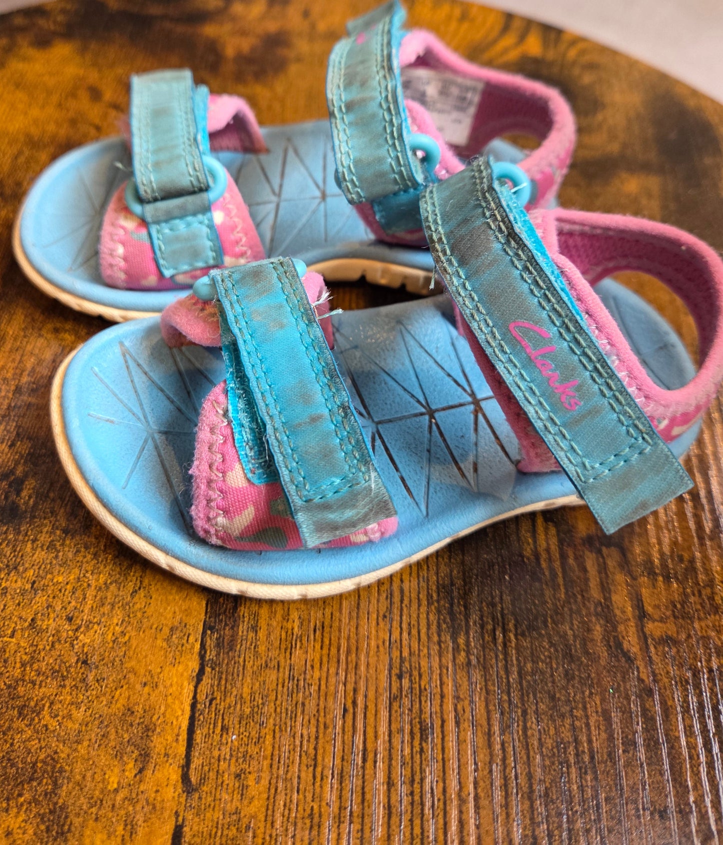 Clarks- Surfing Tide Sandals