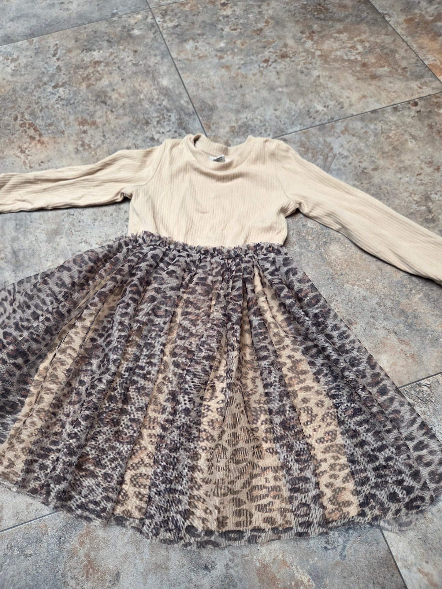 River Island- Long Sleeve Dress