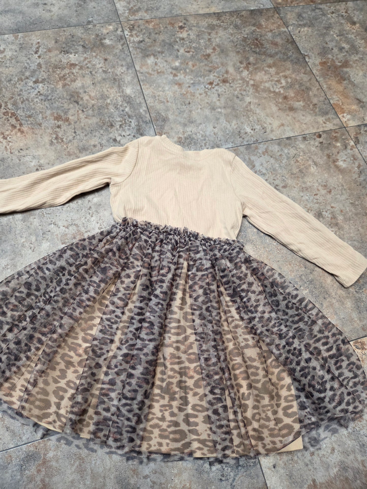 River Island- Long Sleeve Dress