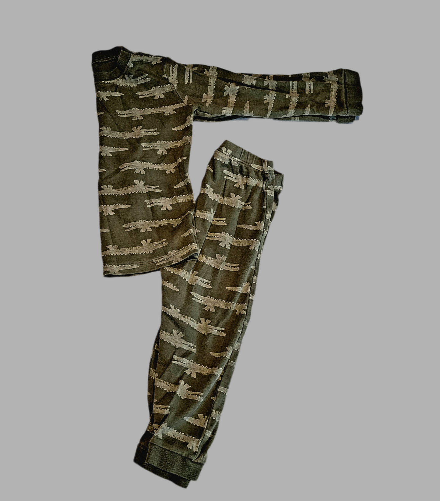 F&F- Pack of 2 pyjamas